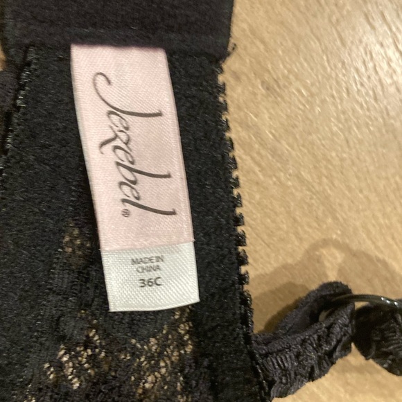 Size 36C Lace  Bra - Picture 12 of 12